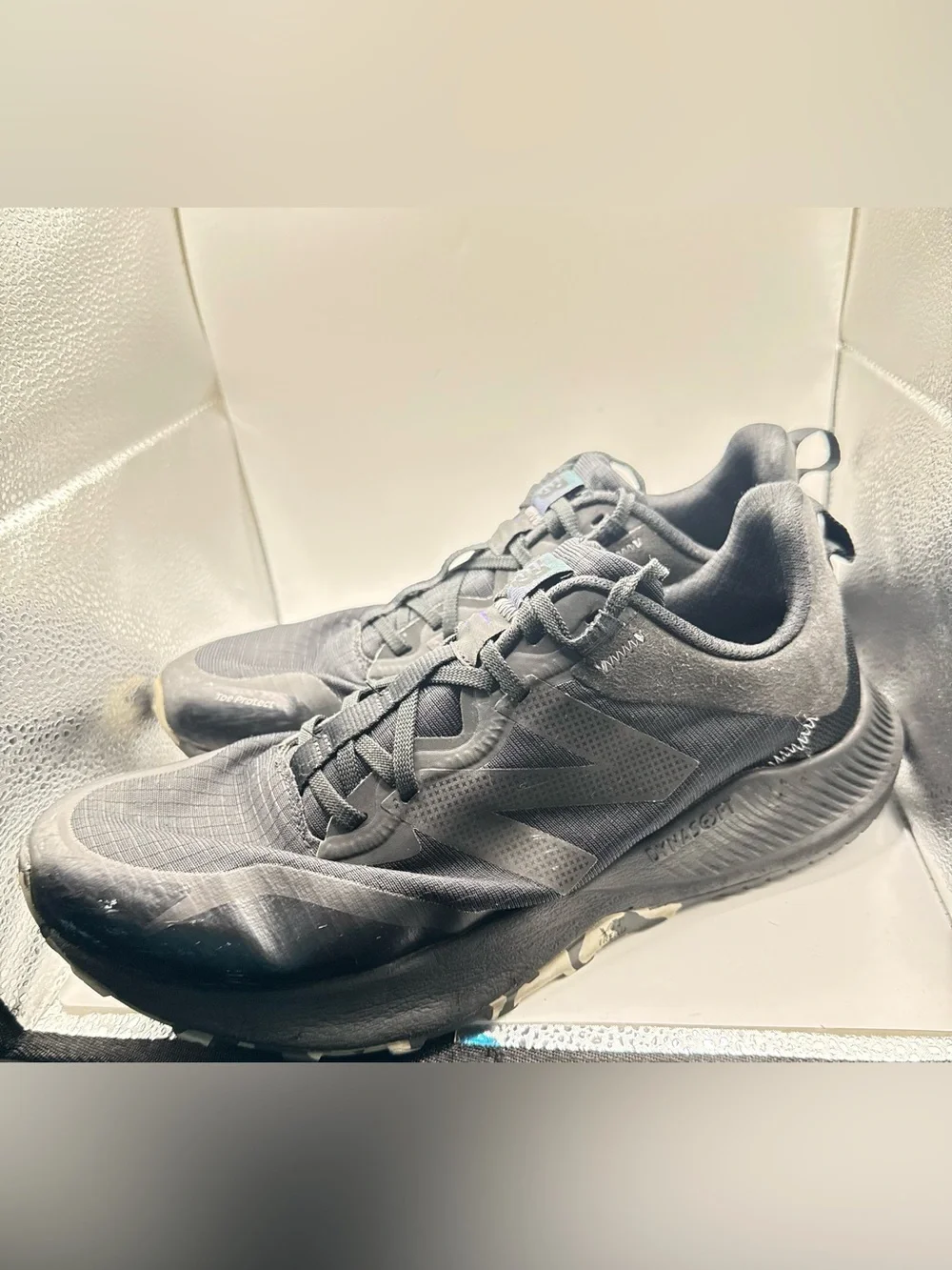 New Balance NITRELv4 men's trail running shoes in black